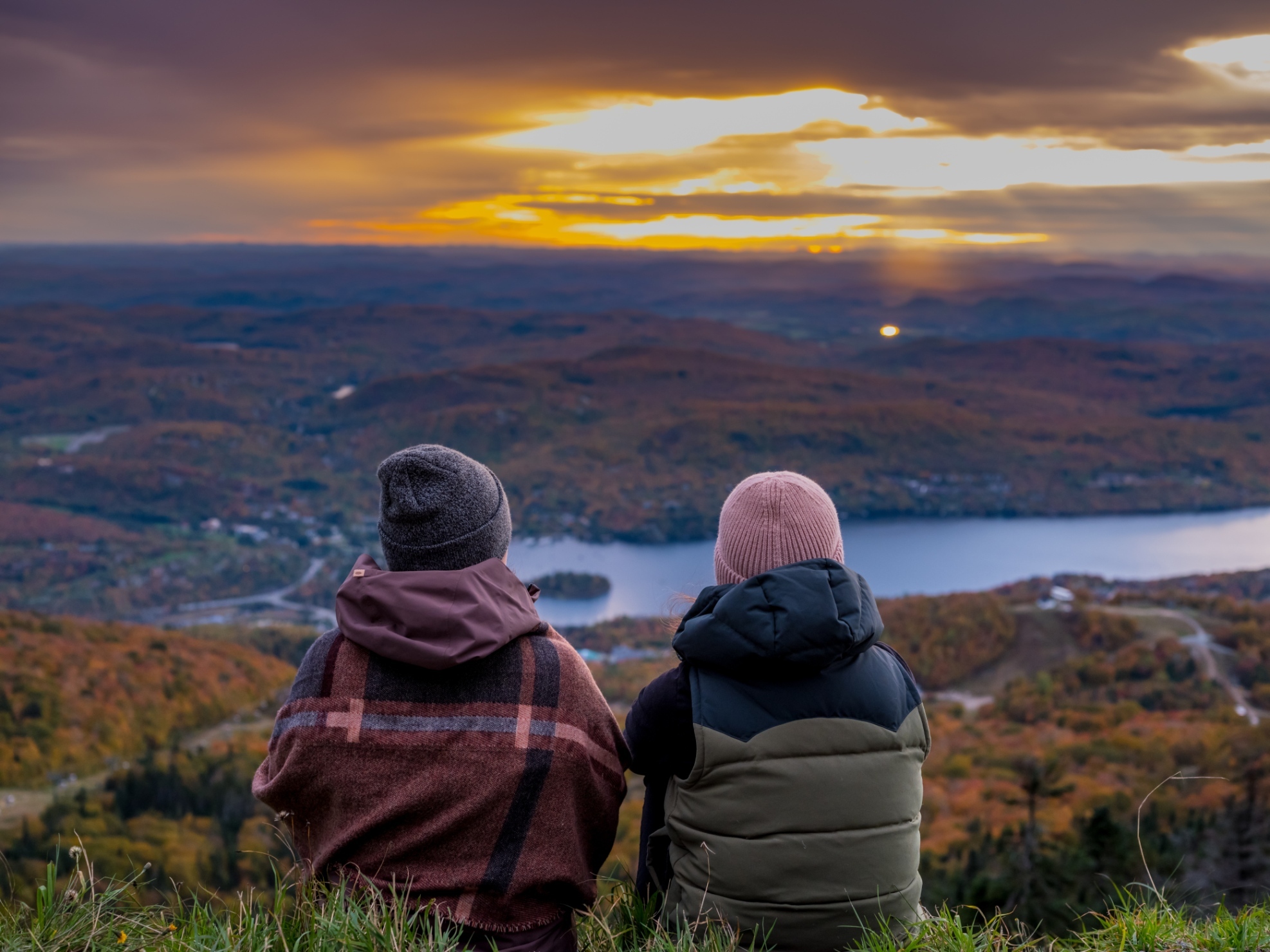 Hikes to the summit Mont-Tremblant